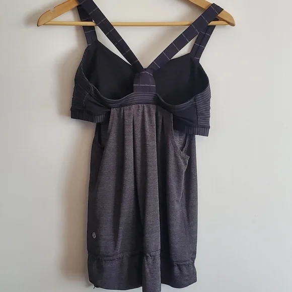 Lululemon Athletica athletic top - Picture 2 of 3